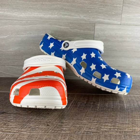 Men's CROCS Classic American Flag Sandal Shoe - Picture 5 of 11